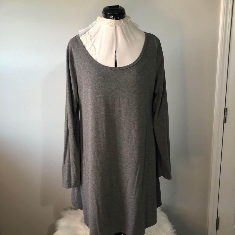 NWOT XL Womens Long Sleeve Gray Tunic Dress C5879